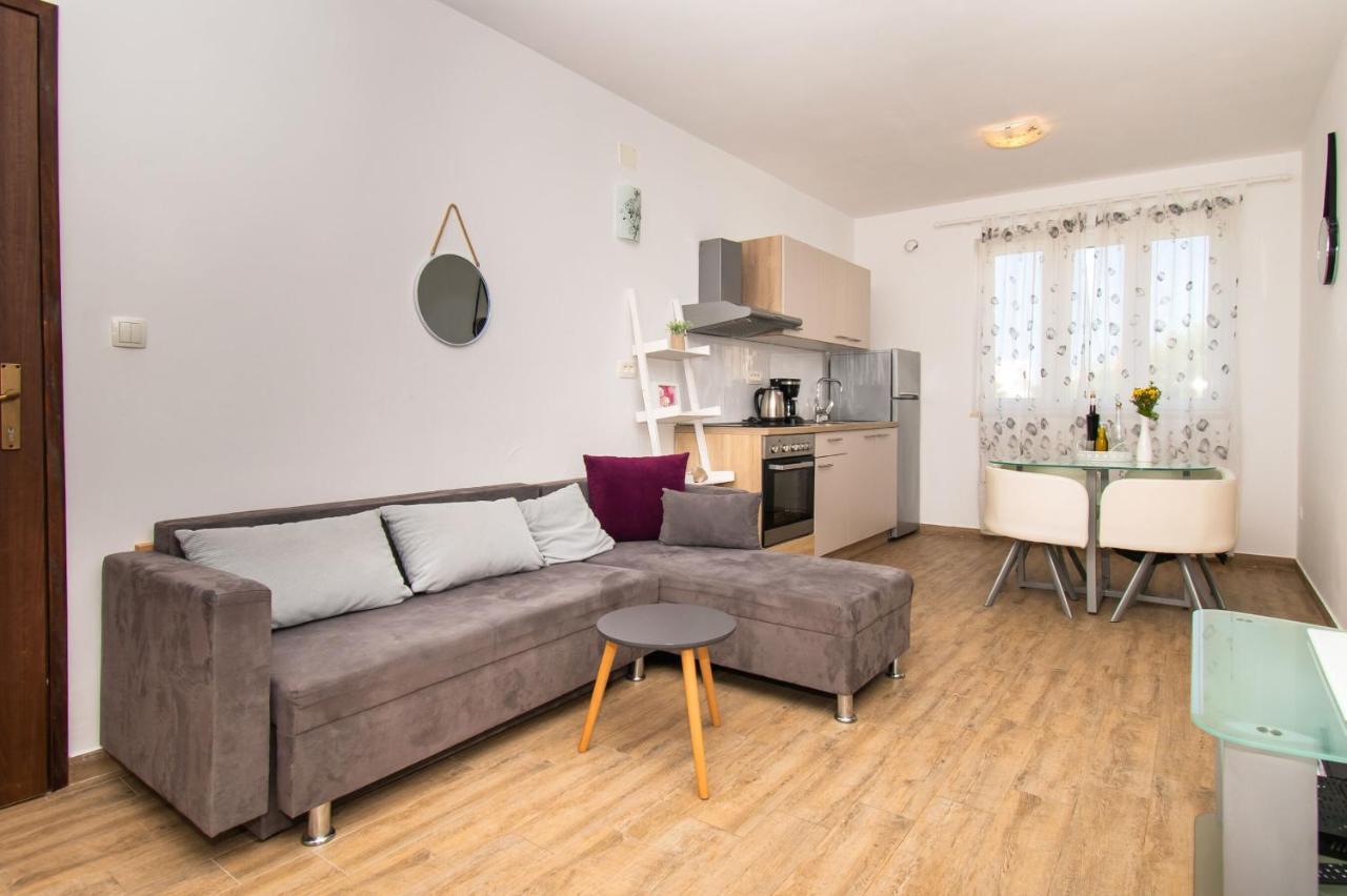 Apartments Happy Place Водице Экстерьер фото